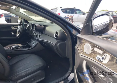 2018 Mercedes-Benz E 300 из США, поврежденный, VIN WDDZF4JB9JA413940